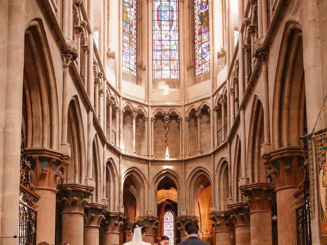Le mariage de Mario et Domitille à Semur-en-Auxois, Côte d'Or 12