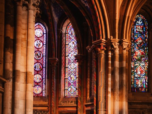 Le mariage de Mario et Domitille à Semur-en-Auxois, Côte d'Or 14