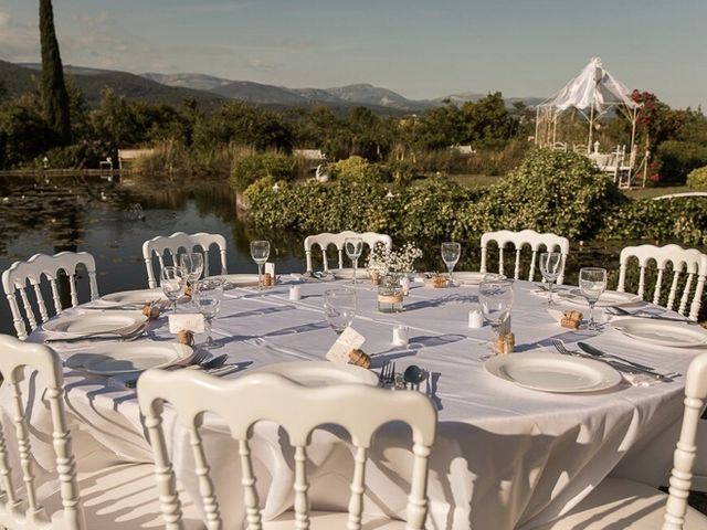 Le mariage de Kevin et Aurélie  à Claviers, Var 39