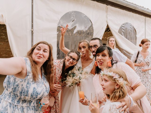 Le mariage de Gabriel et Célia à Marennes, Charente Maritime 28