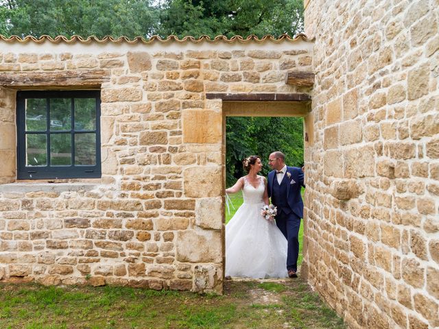 Le mariage de Jérome et Elodie à Échiré, Deux-Sèvres 22