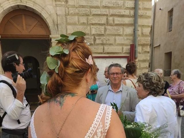 Le mariage de Mélodie  et Marie-Amelie à Montfrin, Gard 10