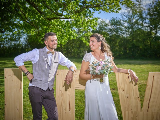 Le mariage de Mickael et Marine à Anché, Vienne 3