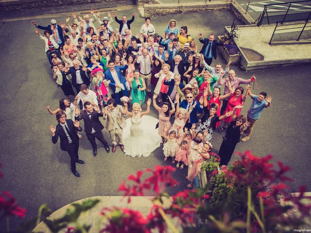 Le mariage de Florent et Clara à Pont-de-Salars, Aveyron 59