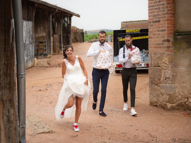 Le mariage de Nicolas et Aurore à Saint-André-d&apos;Huiriat, Ain 16