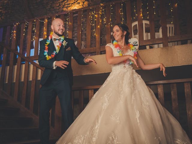 Le mariage de Matthieu et Pauline à Anzy-le-Duc, Saône et Loire 71