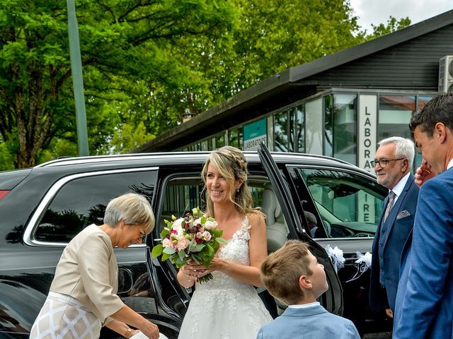 Le mariage de Mickaël et Aurélie à Margaux, Gironde 11