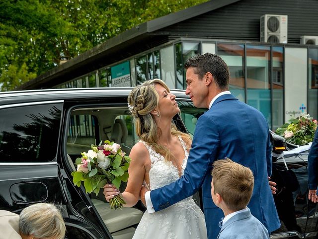 Le mariage de Mickaël et Aurélie à Margaux, Gironde 12