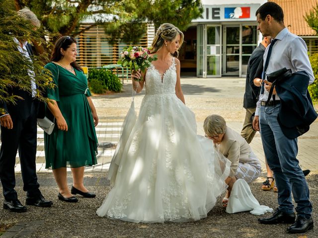 Le mariage de Mickaël et Aurélie à Margaux, Gironde 35