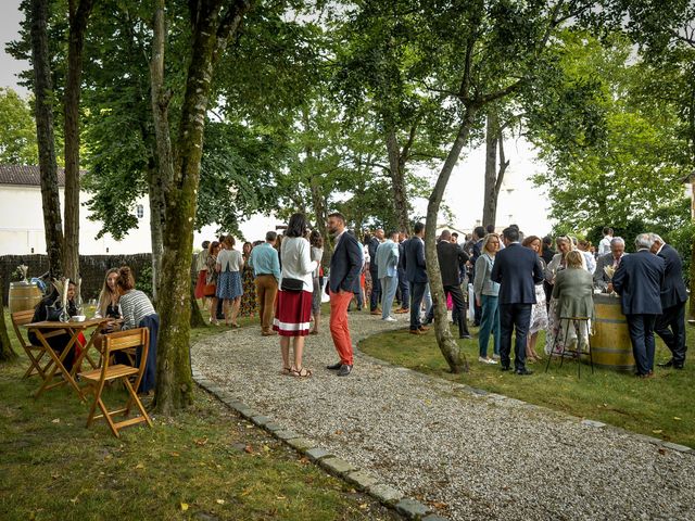 Le mariage de Mickaël et Aurélie à Margaux, Gironde 160