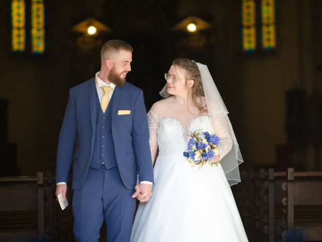 Le mariage de Anastasya  et Vincent à Saint-Évroult-Notre-Dame-du-Bois, Orne 2