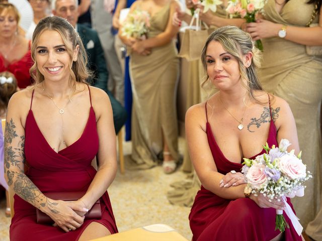 Le mariage de Alexis et Laura à Marseille, Bouches-du-Rhône 37