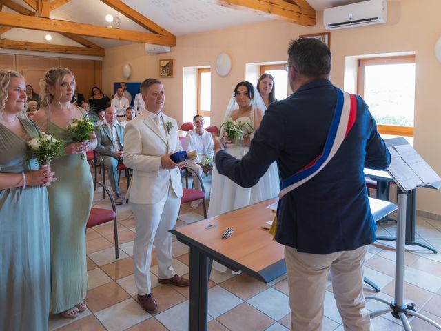 Le mariage de Axelle et Beatriz à Tartaras, Loire 19