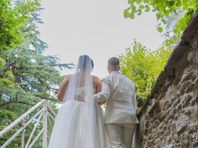 Le mariage de Axelle et Beatriz à Tartaras, Loire 34