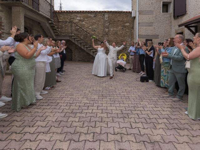 Le mariage de Axelle et Beatriz à Tartaras, Loire 36