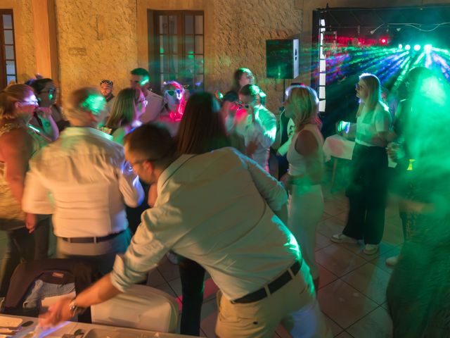 Le mariage de Axelle et Beatriz à Tartaras, Loire 52