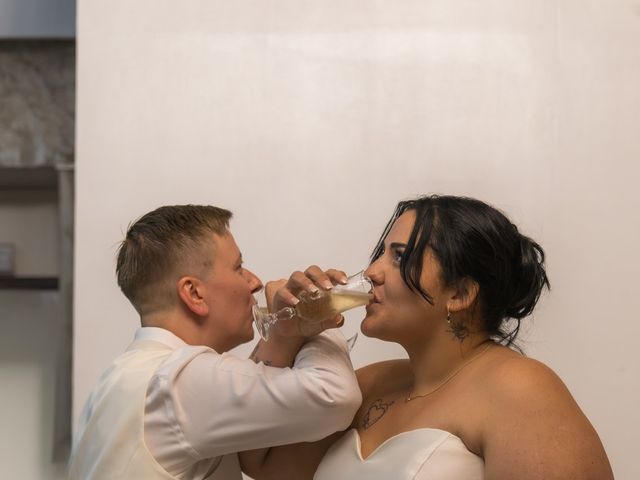 Le mariage de Axelle et Beatriz à Tartaras, Loire 56