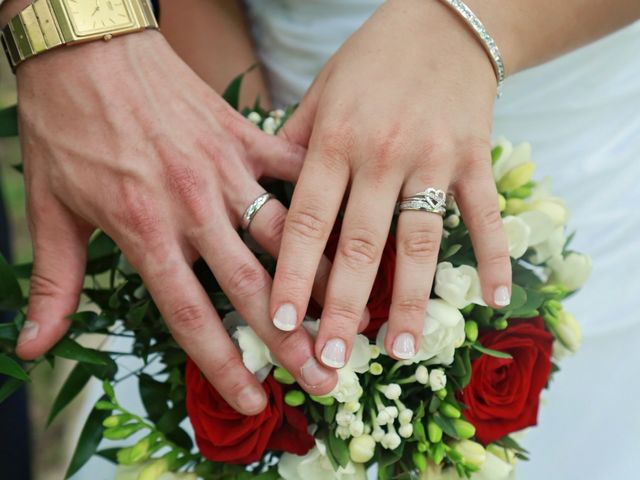 Le mariage de Cyril et Laurie à Portes-lès-Valence, Drôme 44