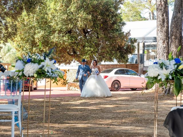 Le mariage de Lucas et Ester à Le Castellet, Var 15