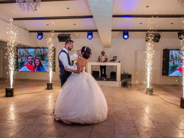 Le mariage de Lucas et Ester à Le Castellet, Var 40