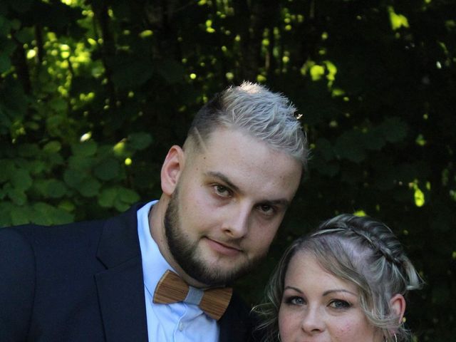Le mariage de Aurélien et Adélaïde à Sains-Richaumont, Aisne 4