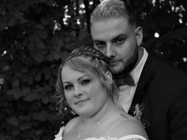 Le mariage de Aurélien et Adélaïde à Sains-Richaumont, Aisne 6
