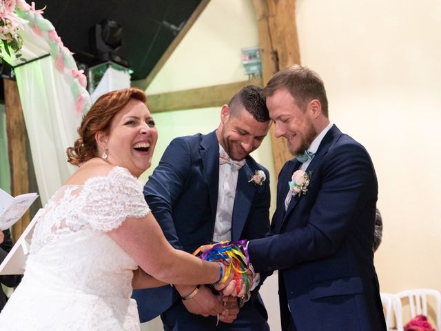 Le mariage de Eric et Caroline à Vauréal, Val-d'Oise 44