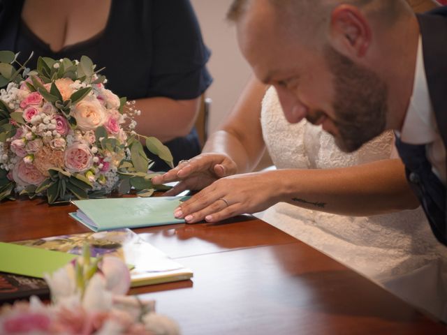 Le mariage de Yoann et Hélène à La Chapelle-Saint-Ursin, Cher 17