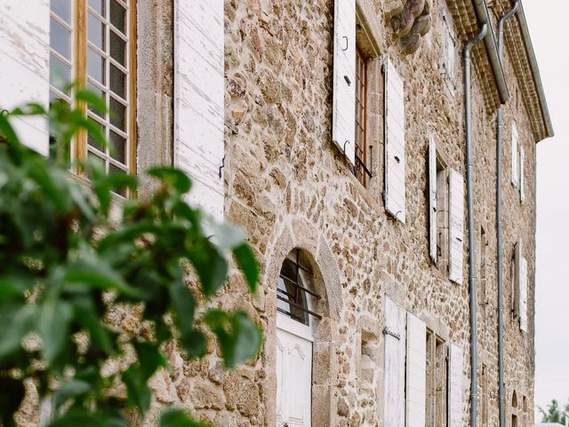 Le mariage de Loïc et Angélique à Saint-Romain-d&apos;Ay, Ardèche 4