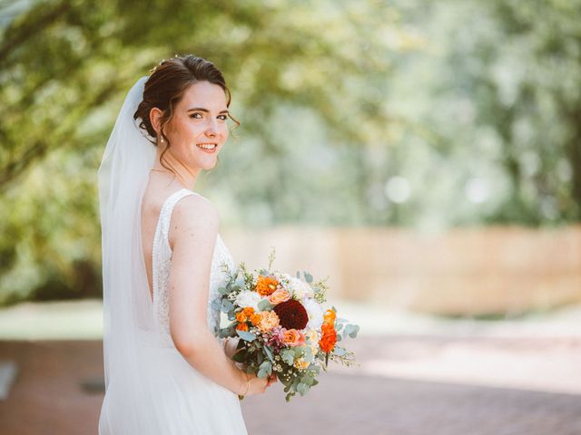 Le mariage de Loïc et Alexia à Saint-Vincent-de-Mercuze, Isère 22