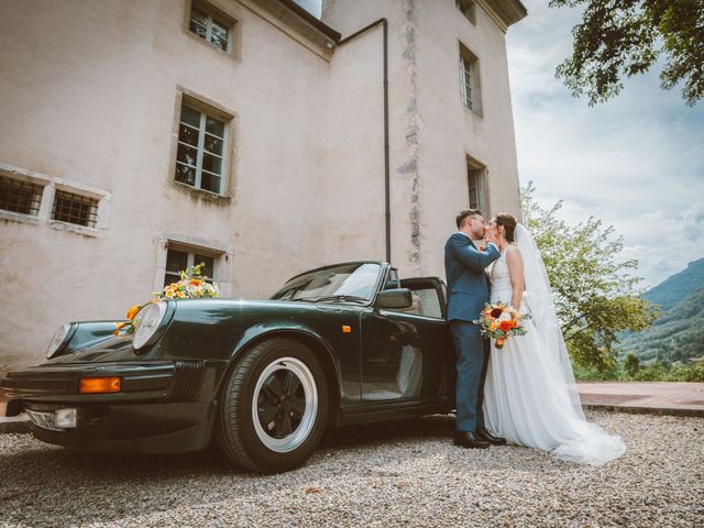 Le mariage de Loïc et Alexia à Saint-Vincent-de-Mercuze, Isère 28