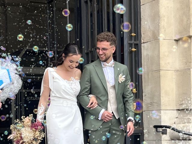 Le mariage de Raphaël  et Mathilde  à Hem, Nord 1