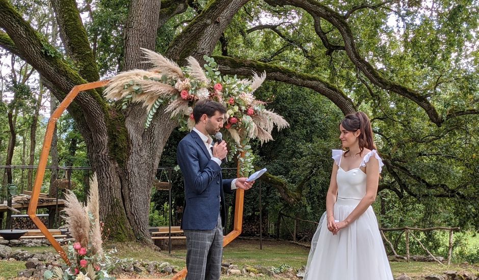 Le mariage de Thibault et Manon à Usson, Puy-de-Dôme