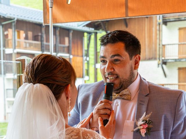 Le mariage de Safouane et Sophie à La Giettaz, Savoie 15