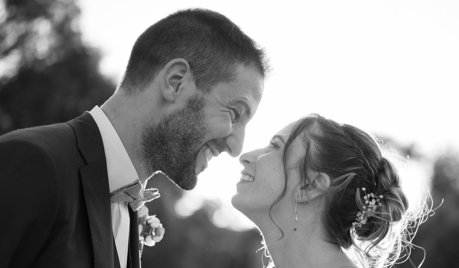 Le mariage de Adrien et Magali à Simiane-la-Rotonde, Alpes-de-Haute-Provence