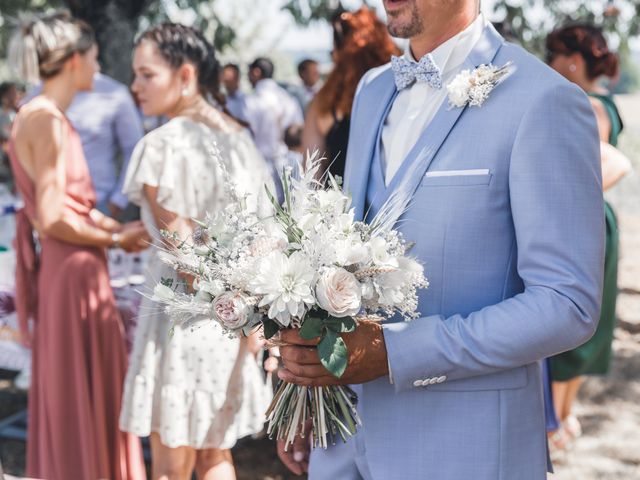 Le mariage de Arnaud et Laurie à Vigeois, Corrèze 12