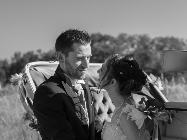 Le mariage de Alex et Alice à Saint-Thomas-de-Cônac, Charente Maritime 14