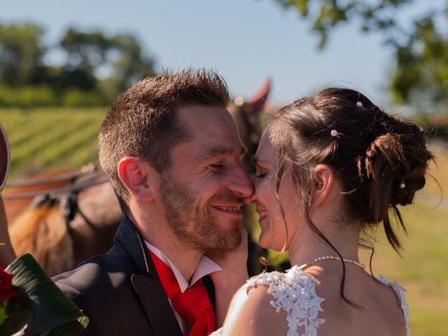 Le mariage de Alex et Alice à Saint-Thomas-de-Cônac, Charente Maritime 1