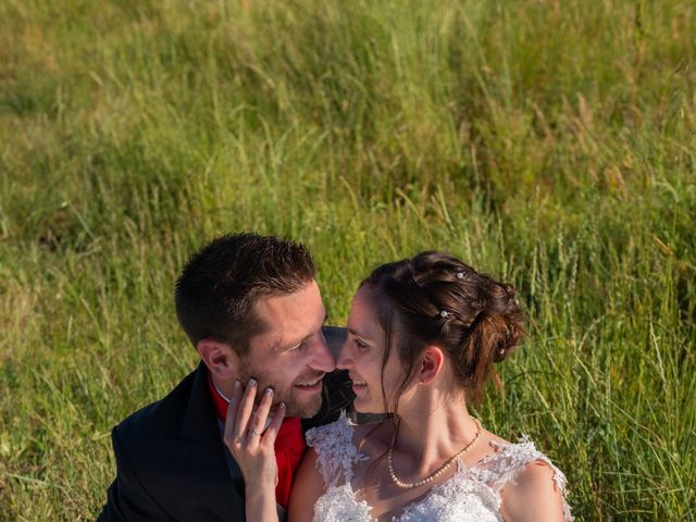 Le mariage de Alex et Alice à Saint-Thomas-de-Cônac, Charente Maritime 17