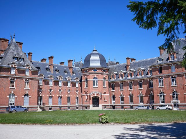 Le mariage de Raphaël et Miangola à Salbris, Loir-et-Cher 3