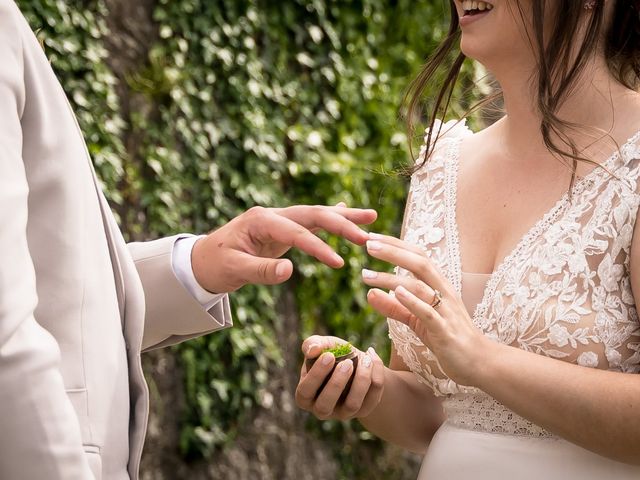 Le mariage de Pièrre et Océane à Saint-Genix-sur-Guiers, Savoie 23
