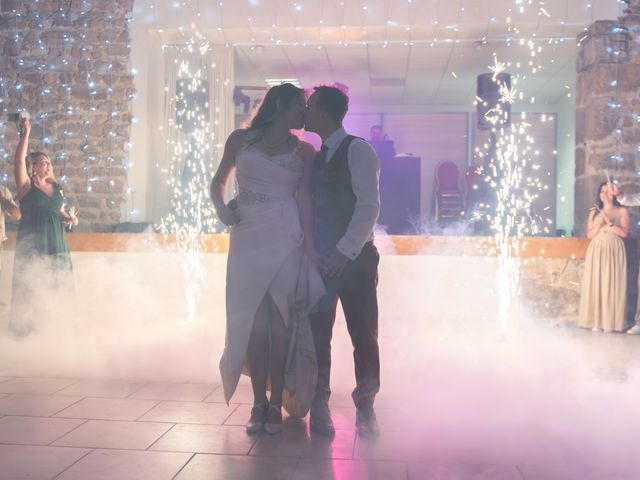 Le mariage de Anthony  et Marie Laure  à Marols, Loire 7
