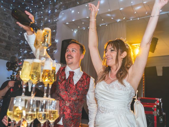 Le mariage de Anthony  et Marie Laure  à Marols, Loire 8