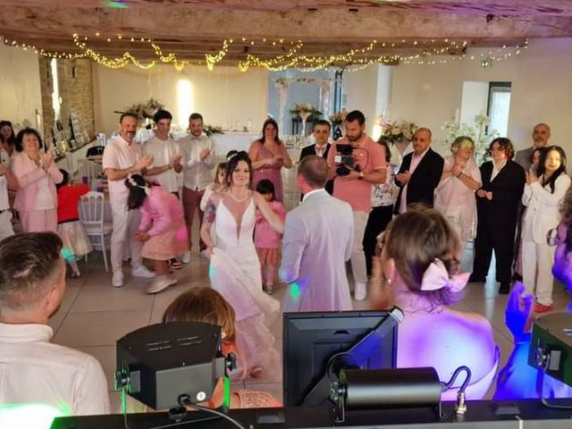 Le mariage de Mikaela et Emmanuel à Neufchâtel-en-Bray, Seine-Maritime 14