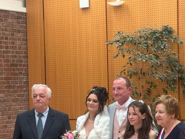Le mariage de Mikaela et Emmanuel à Neufchâtel-en-Bray, Seine-Maritime 18