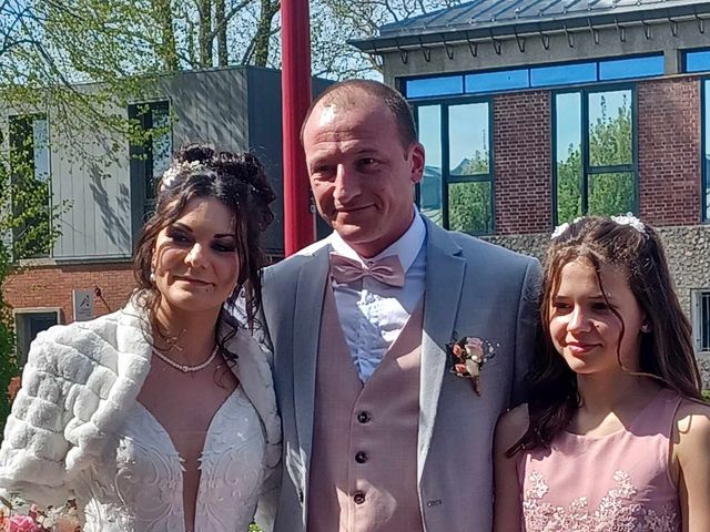 Le mariage de Mikaela et Emmanuel à Neufchâtel-en-Bray, Seine-Maritime 37
