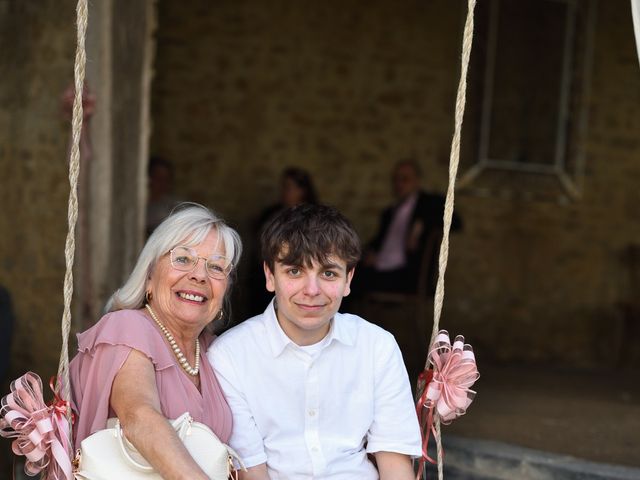 Le mariage de Mikaela et Emmanuel à Neufchâtel-en-Bray, Seine-Maritime 44