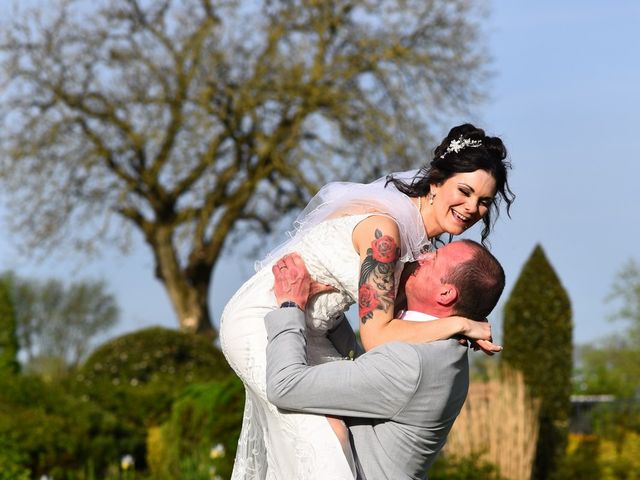Le mariage de Mikaela et Emmanuel à Neufchâtel-en-Bray, Seine-Maritime 46