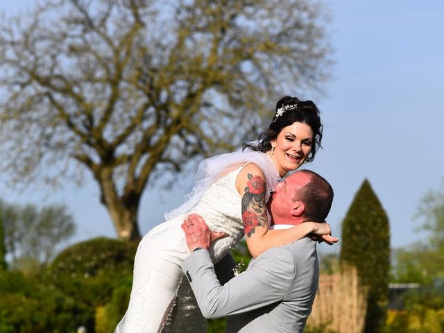Le mariage de Mikaela et Emmanuel à Neufchâtel-en-Bray, Seine-Maritime 47