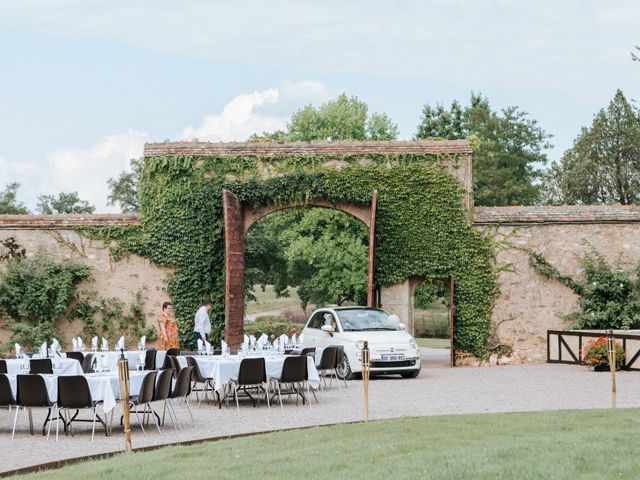 Le mariage de Samuel et Alla à Vallon-en-Sully, Allier 58